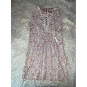 Lace pink dress